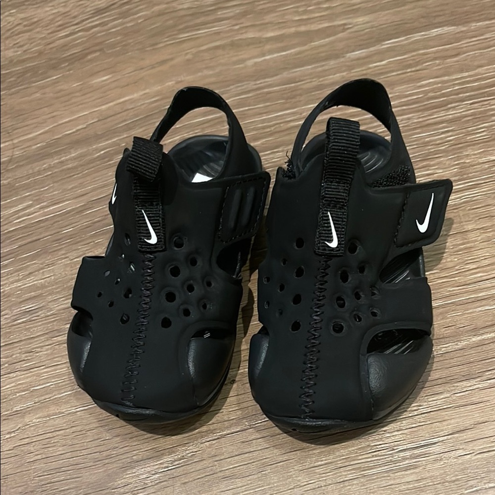 NEW Baby Nike Kids Black Sandals